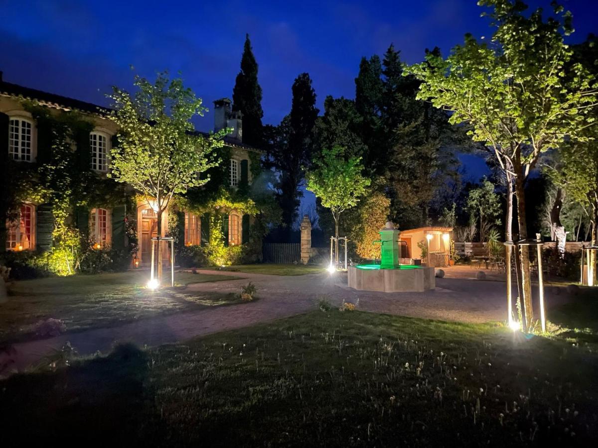 Domaine De Rhodes B&B Avignon Exterior photo