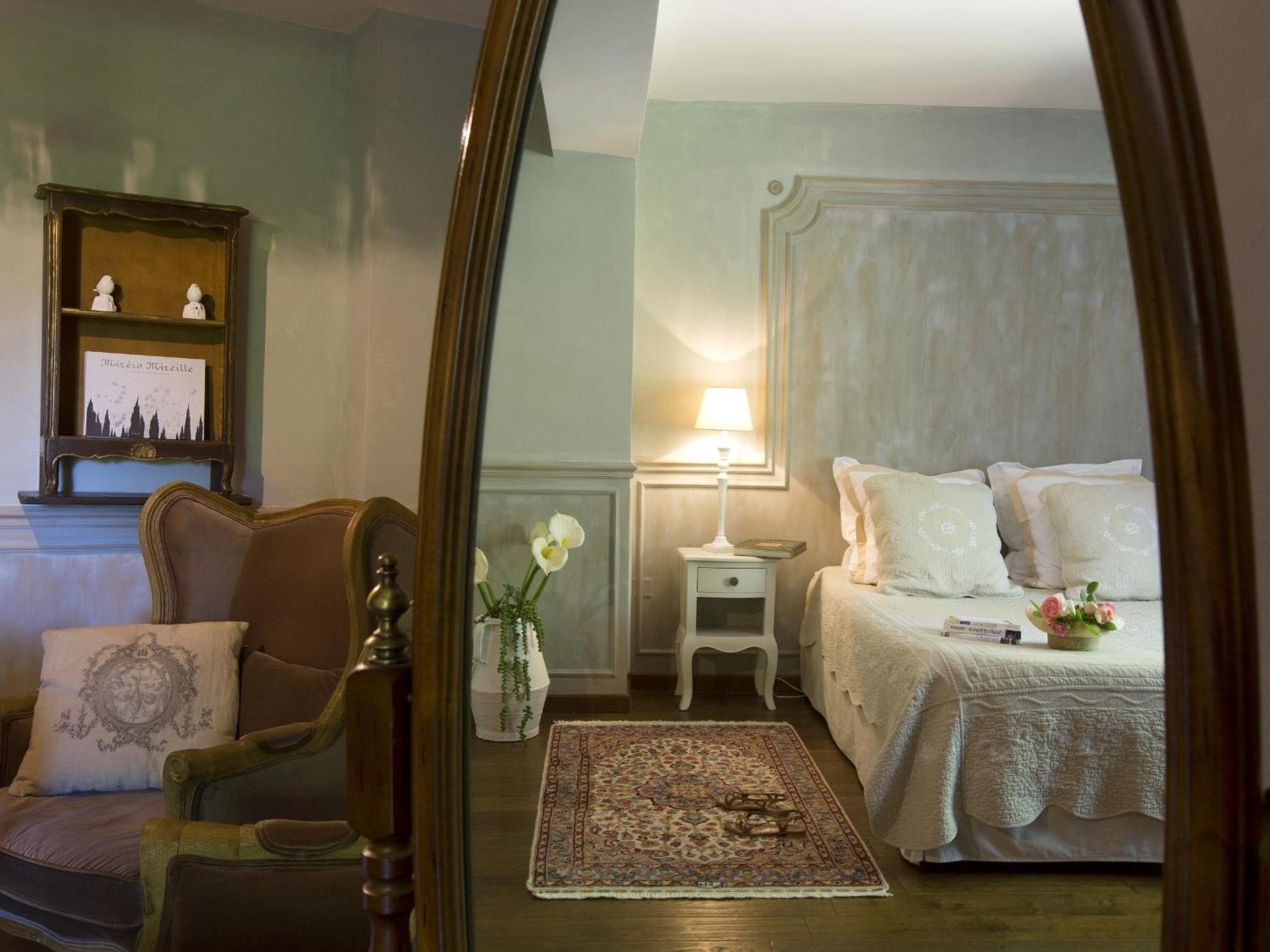 Domaine De Rhodes B&B Avignon Room photo