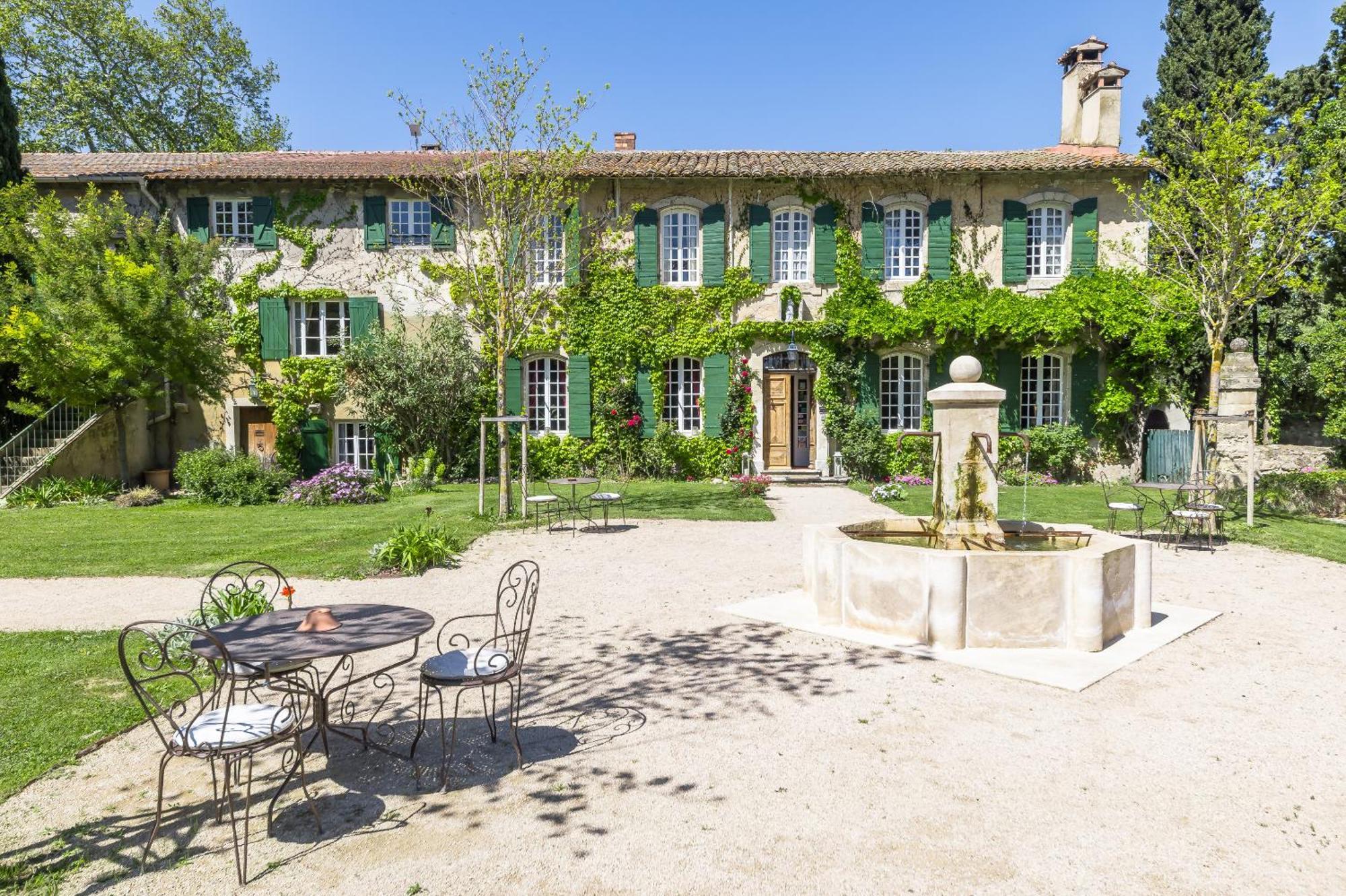 Domaine De Rhodes B&B Avignon Exterior photo